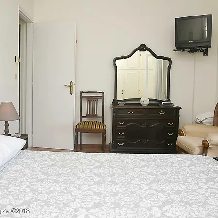 Spyros Mirillas Apartmán